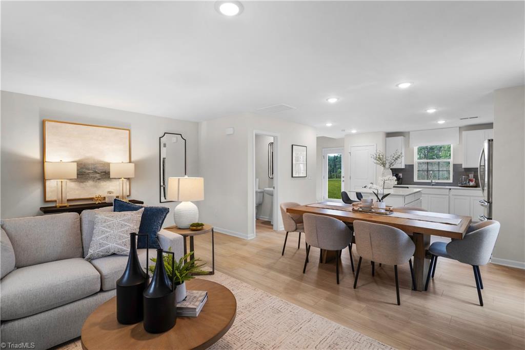 337 Kingscote Way King, NC 27021 - Photo 4 of 15