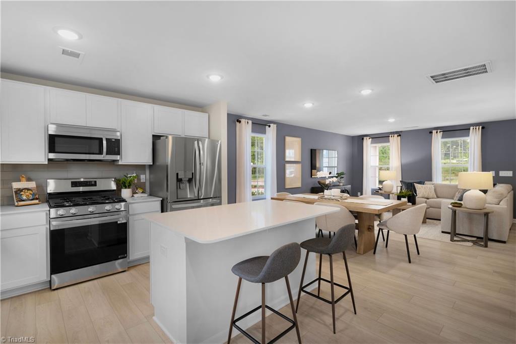 337 Kingscote Way King, NC 27021 - Photo 6 of 15