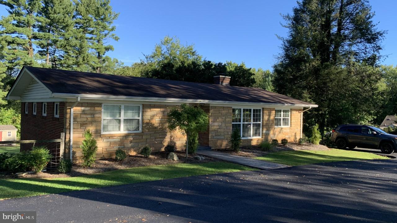 6704 Riley Road Warrenton, VA 20187 - Photo 1 of 46 Gallery Image 1