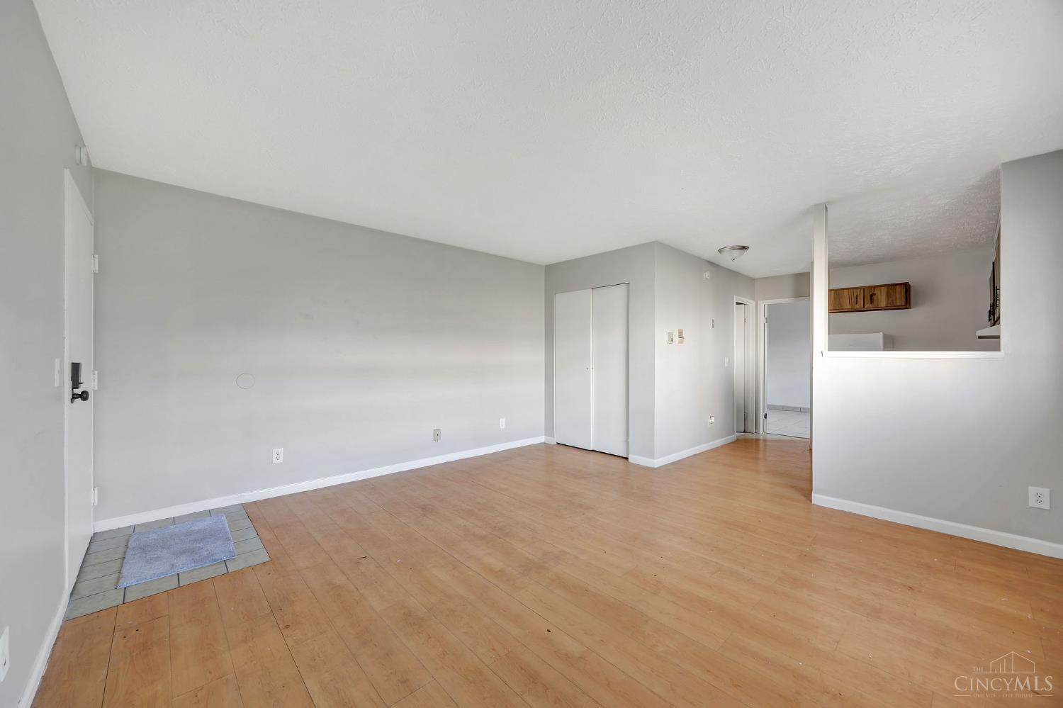 2575 West Galbraith Road Cincinnati, OH 45239 - Photo 11 of 22 Gallery Image 11