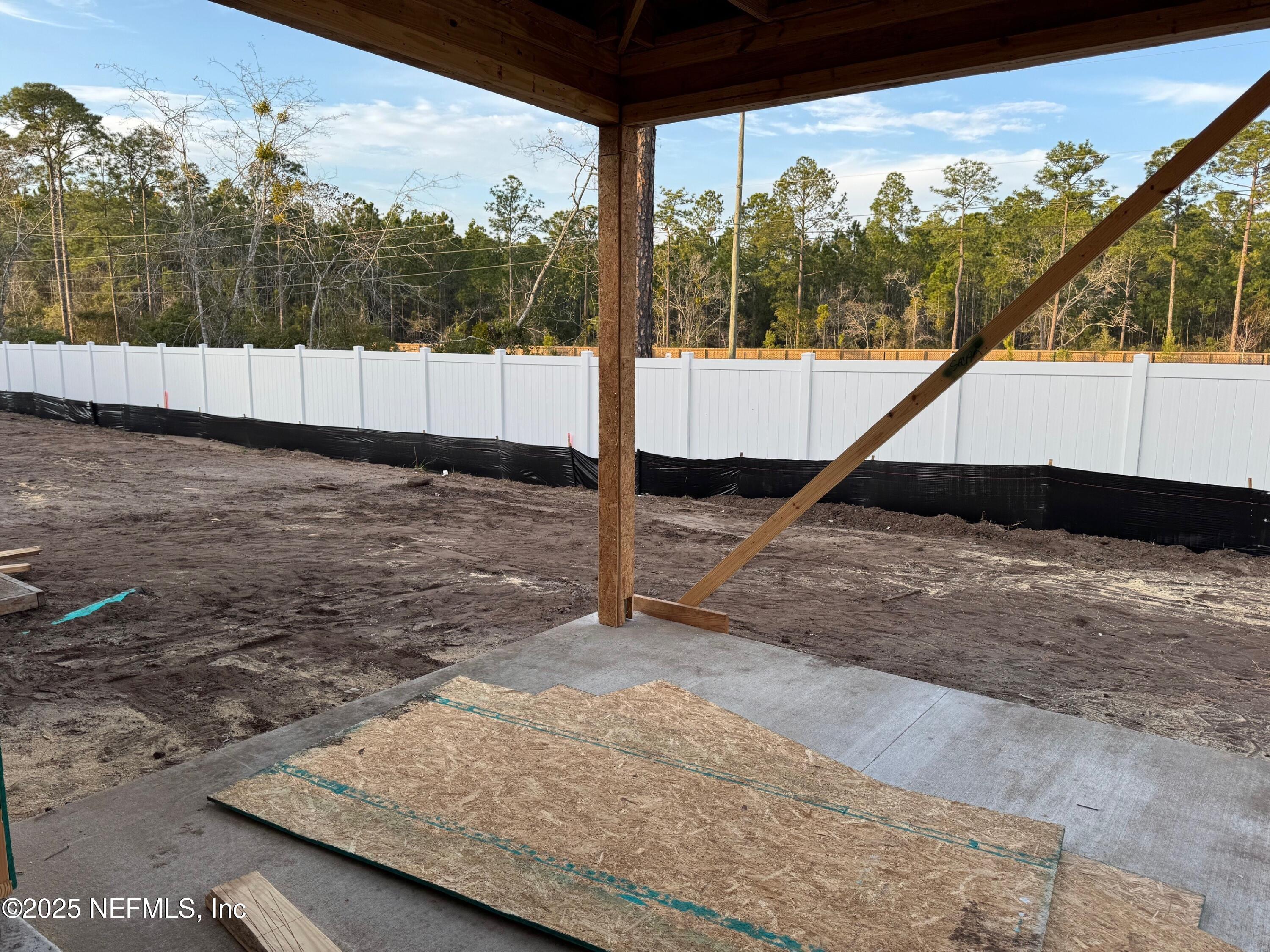 96269 Broadmoore Road Fernandina Beach, FL 32034 - Photo 5 of 7 Miramar 21 backyard