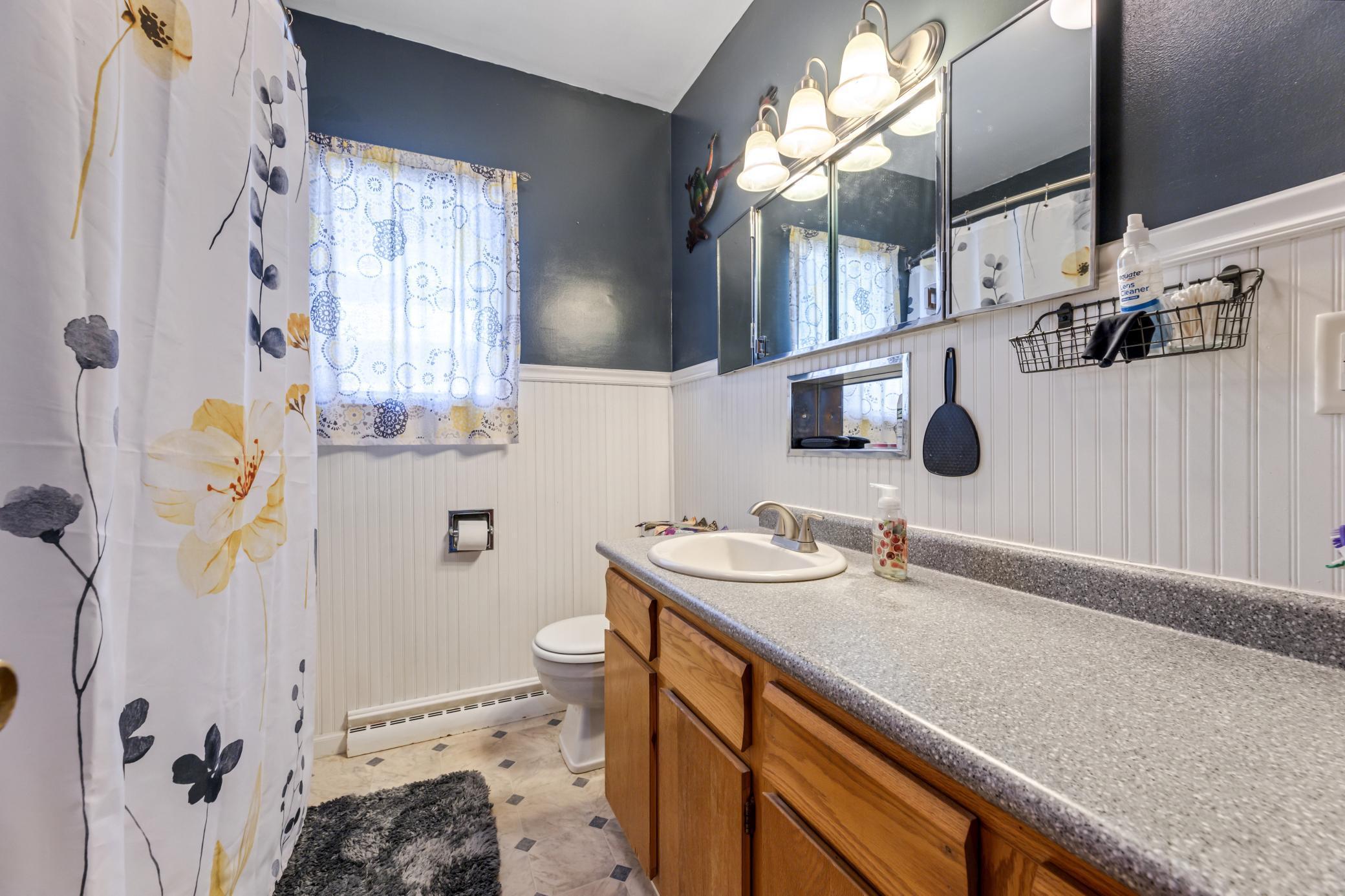 511 West King Street Winona, MN 55987 - Photo 9 of 22