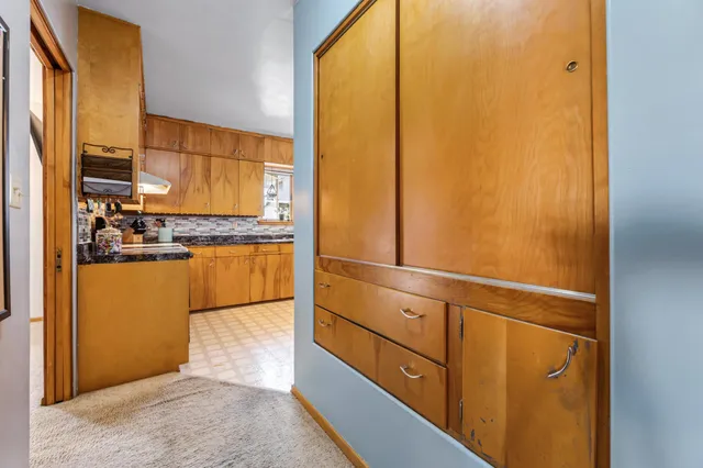 $189,900 | 511 West King Street, Winona, MN 55987