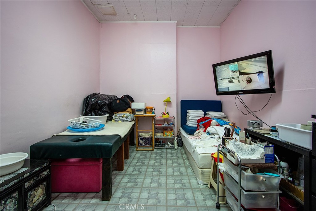 5929 Adobe Road Twentynine Palms, CA 92277 - Photo 13 of 33