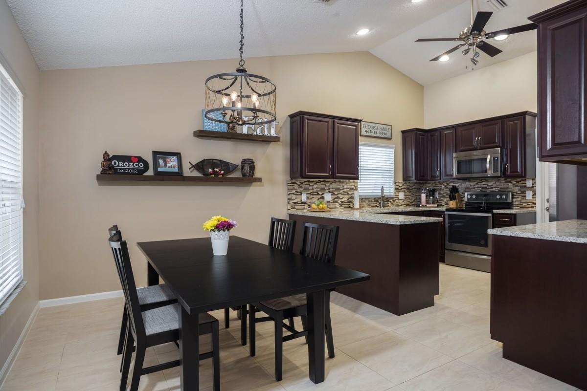 5155 Oak Hill Road Delray Beach, FL 33484 - Photo 18 of 24 20