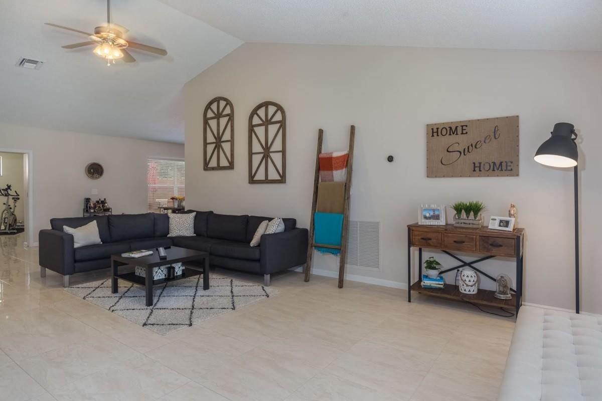 5155 Oak Hill Road Delray Beach, FL 33484 - Photo 10 of 24 12