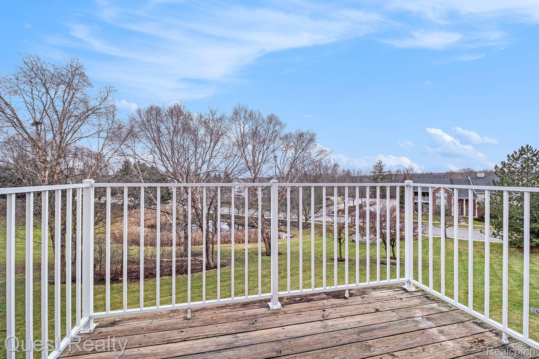 1895 Flagstone Circle Rochester, MI 48307 - Photo 10 of 30 Gallery Image 10