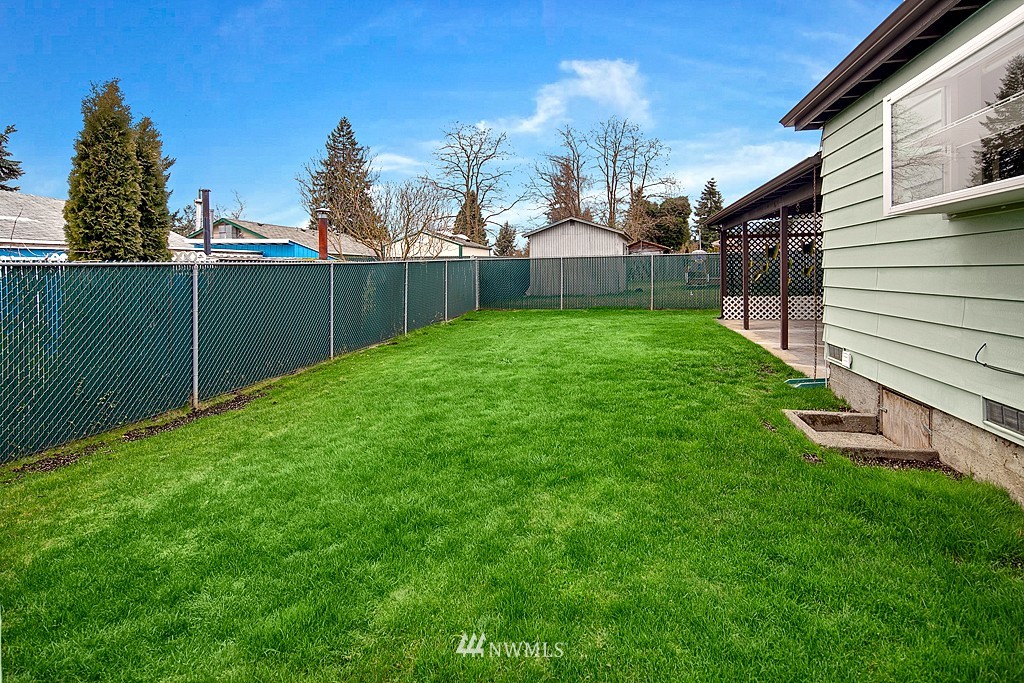 3535 Northeast 10th Lane Renton, WA 98056 - Photo 14 of 15
