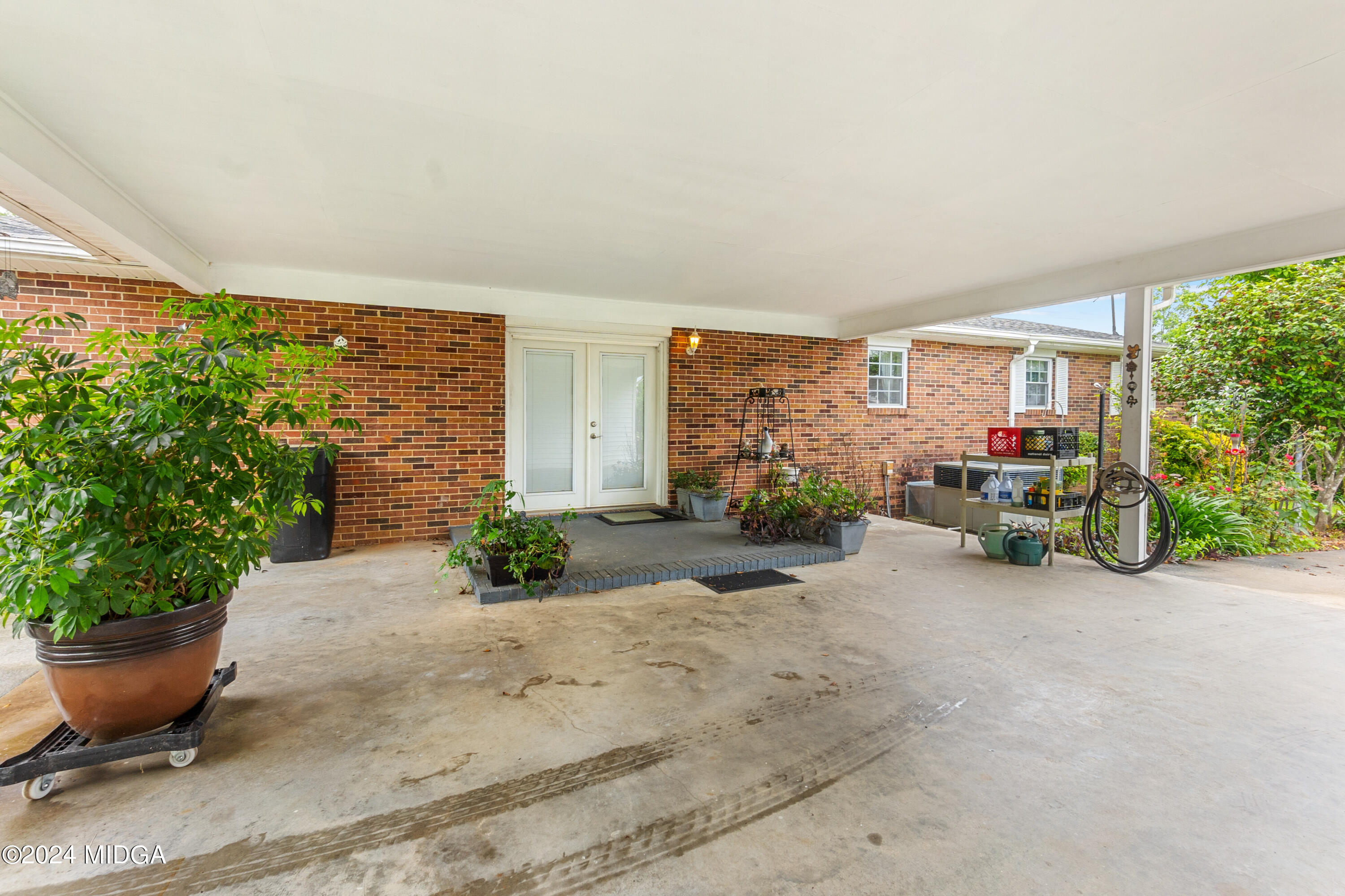 212 Kimberly Road Warner Robins, GA 31088 - Photo 43 of 52 43__AAA8209_mls