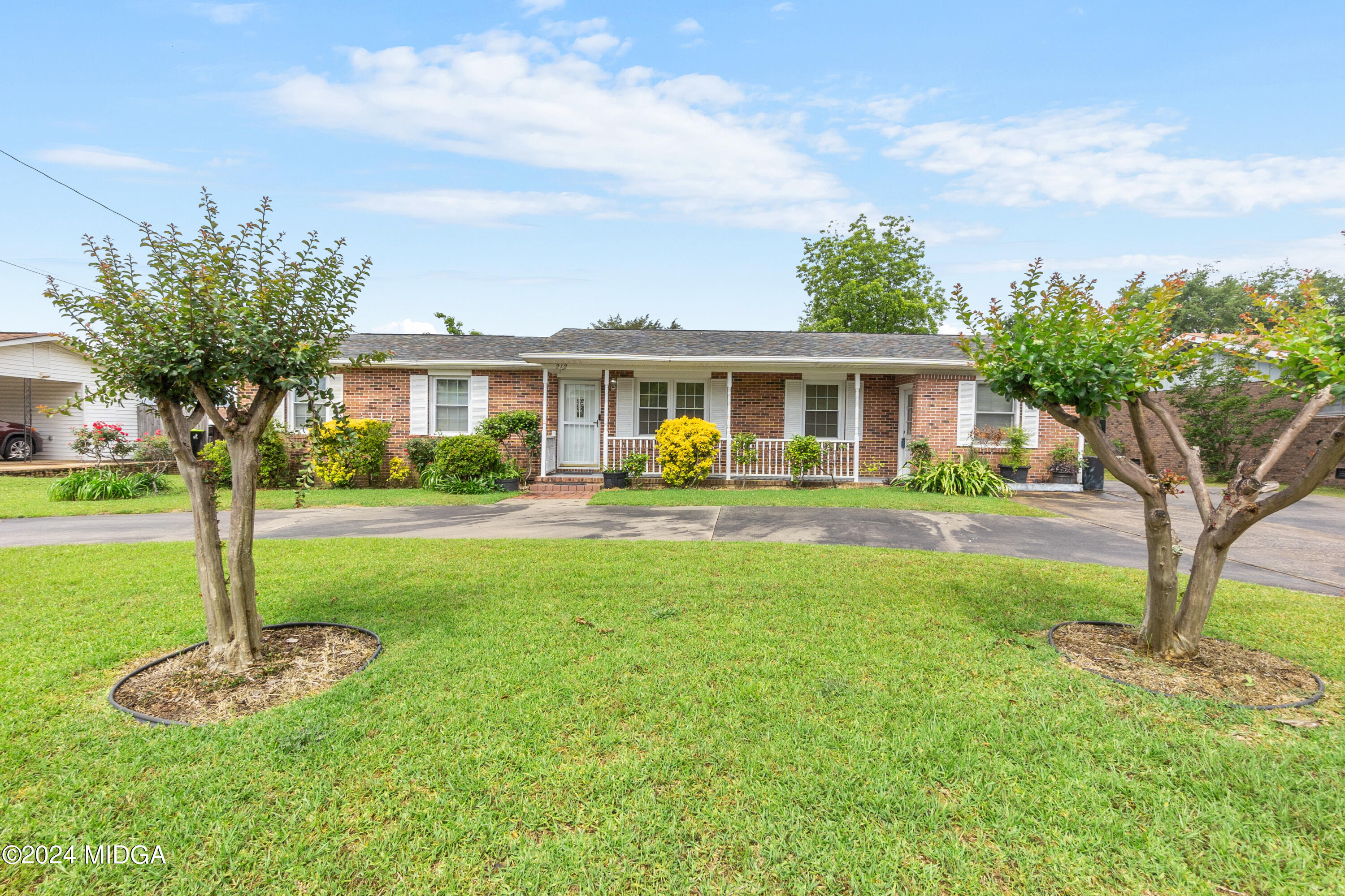 212 Kimberly Road Warner Robins, GA 31088 - Photo 6 of 52 06__AAA8174_mls