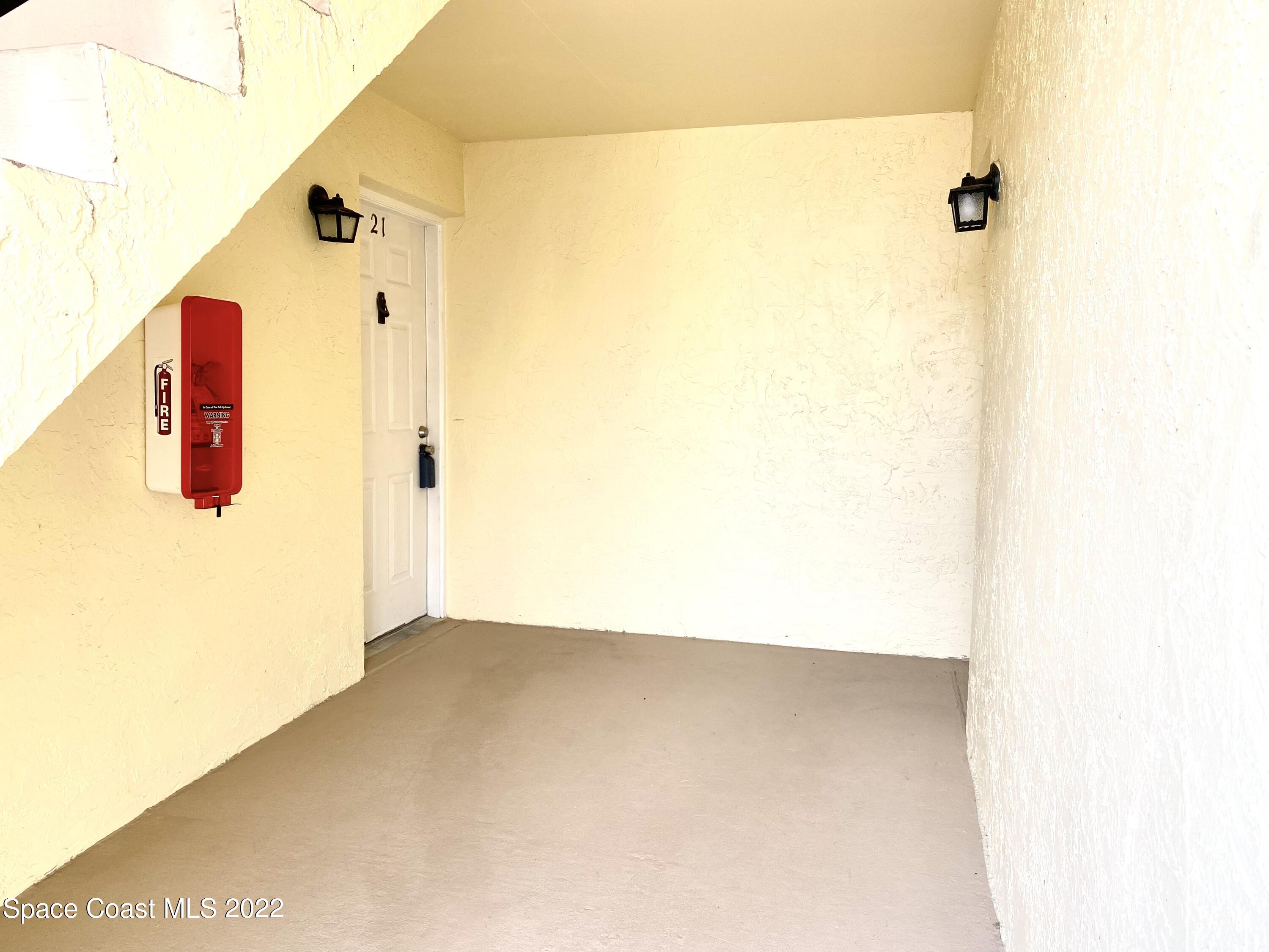 590 North Wickham Road, Unit 21 Melbourne, FL 32935 - Photo 3 of 13 Front entrance