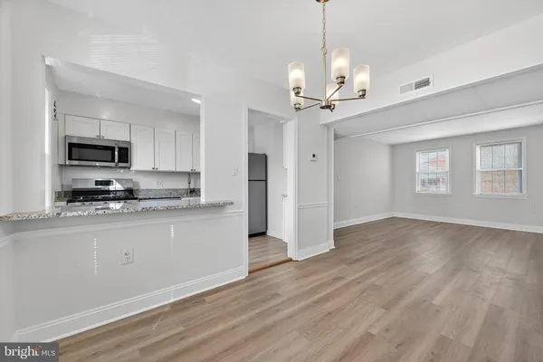 $300,000 | 1303 Belle View Boulevard, Unit B1, Alexandria, VA 22307