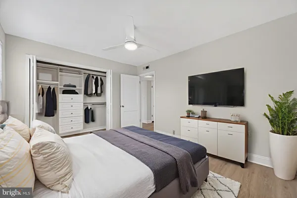 $300,000 | 1303 Belle View Boulevard, Unit B1, Alexandria, VA 22307