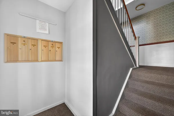 $300,000 | 1303 Belle View Boulevard, Unit B1, Alexandria, VA 22307