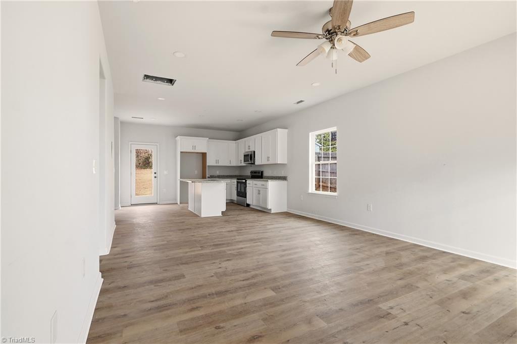 2512 Machine Street Winston-Salem, NC 27105 - Photo 7 of 32