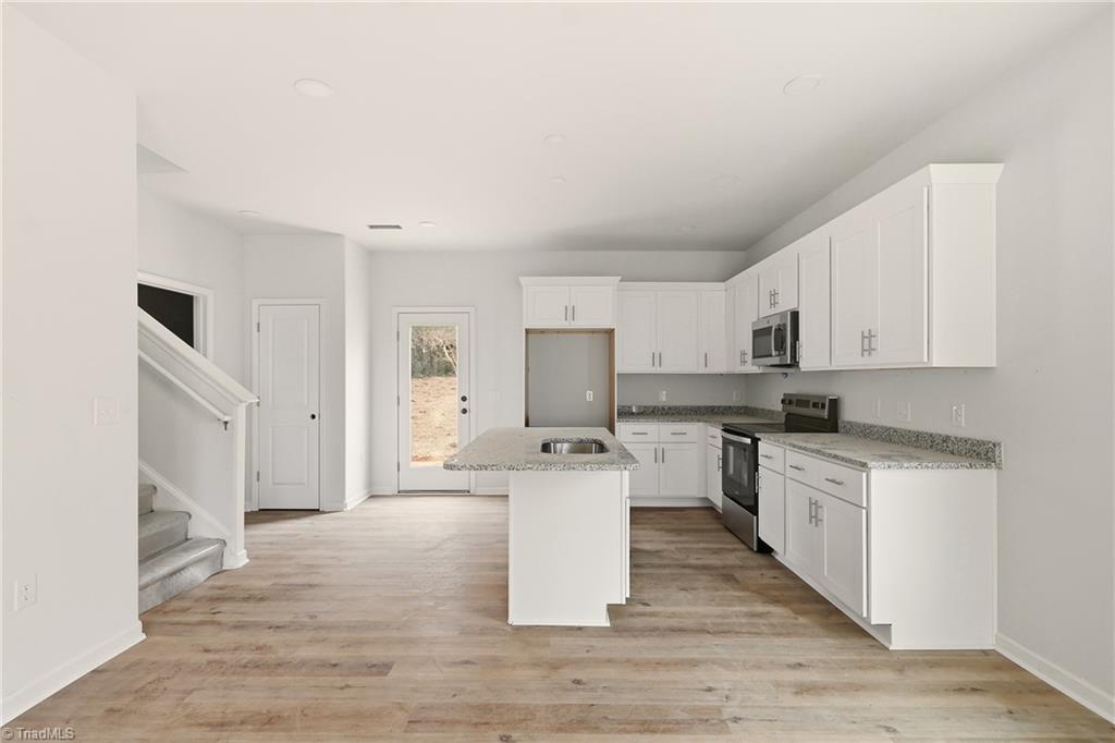 2512 Machine Street Winston-Salem, NC 27105 - Photo 10 of 32