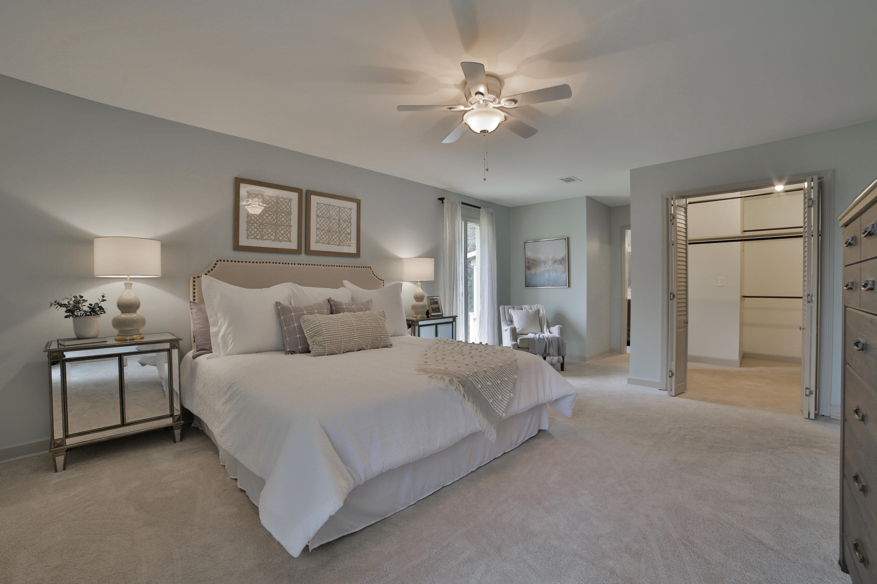 5817 North Park Road Hixson, TN 37343 - Photo 16 of 42 Large master bedroom