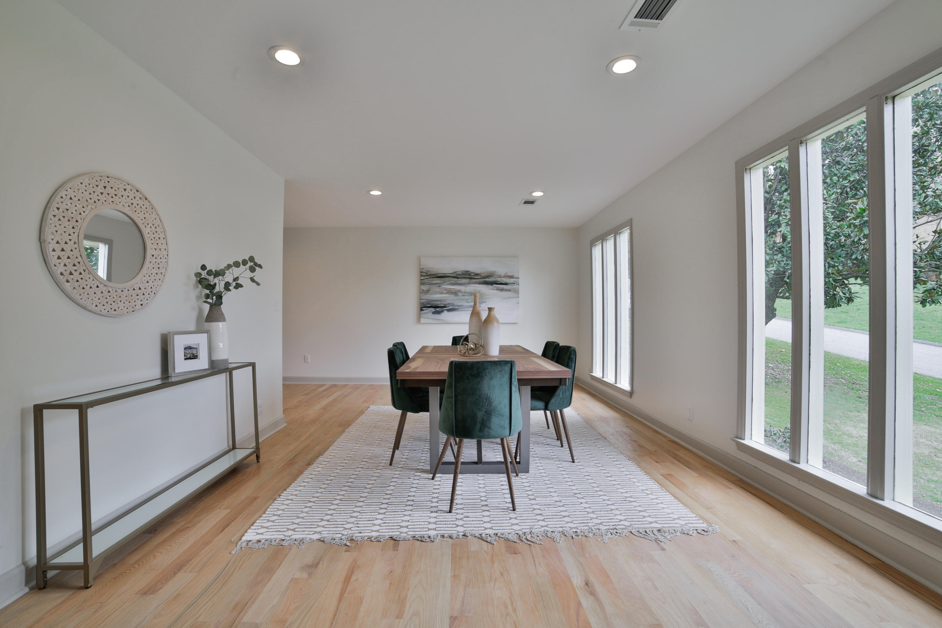 5817 North Park Road Hixson, TN 37343 - Photo 10 of 42 tons of natural light