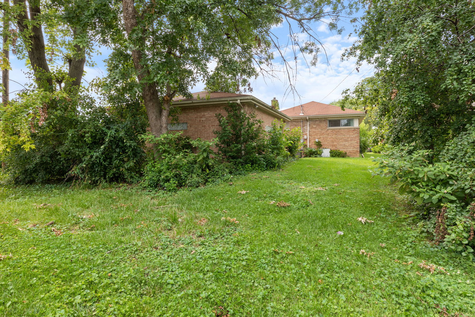 4719 Butterfield Road Hillside, IL 60162 - Photo 15 of 15 a view of a house with a garden