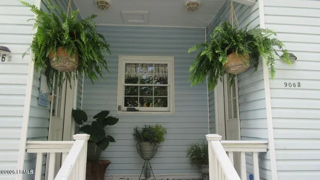 $1,250 | 906 10th Street, Unit B, Port Royal, SC 29935