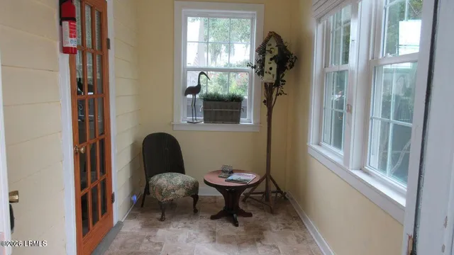 $1,250 | 906 10th Street, Unit B, Port Royal, SC 29935