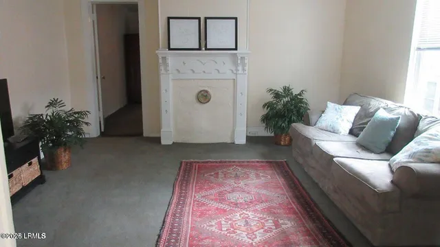 $1,250 | 906 10th Street, Unit B, Port Royal, SC 29935