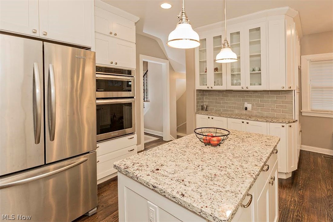 16315 Fernway Road Cleveland, OH 44120 - Photo 4 of 33