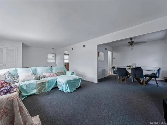 $1,450,000 | 243-17 72nd Avenue | Douglaston