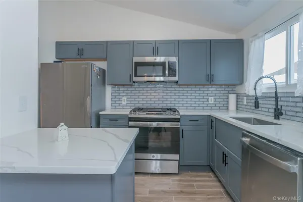 $275,000 | 2113 Whispering Hills Drive, Chester, NY 10918