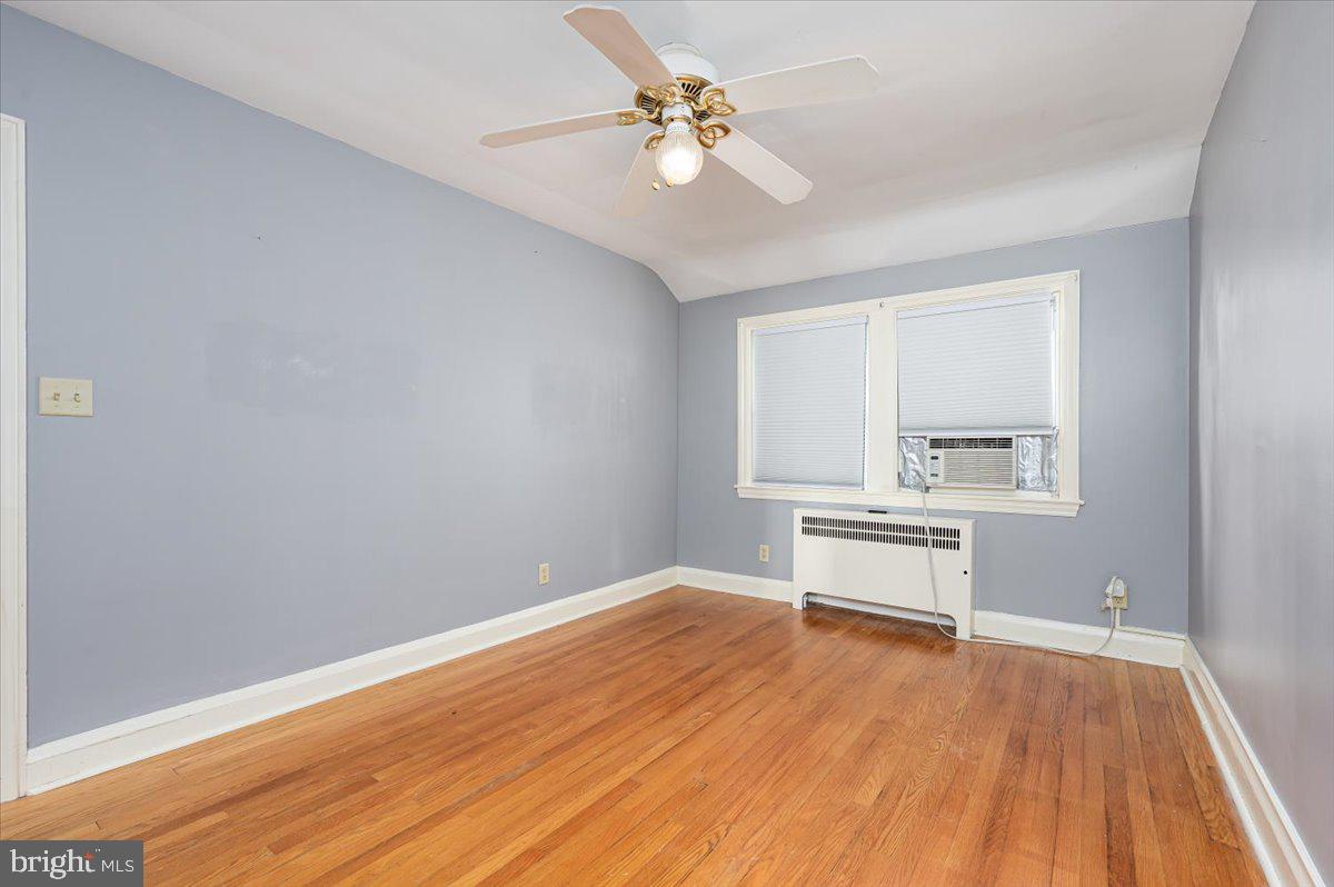 222 Ridge Avenue Baltimore, MD 21286 - Photo 14 of 26 First Bedroom