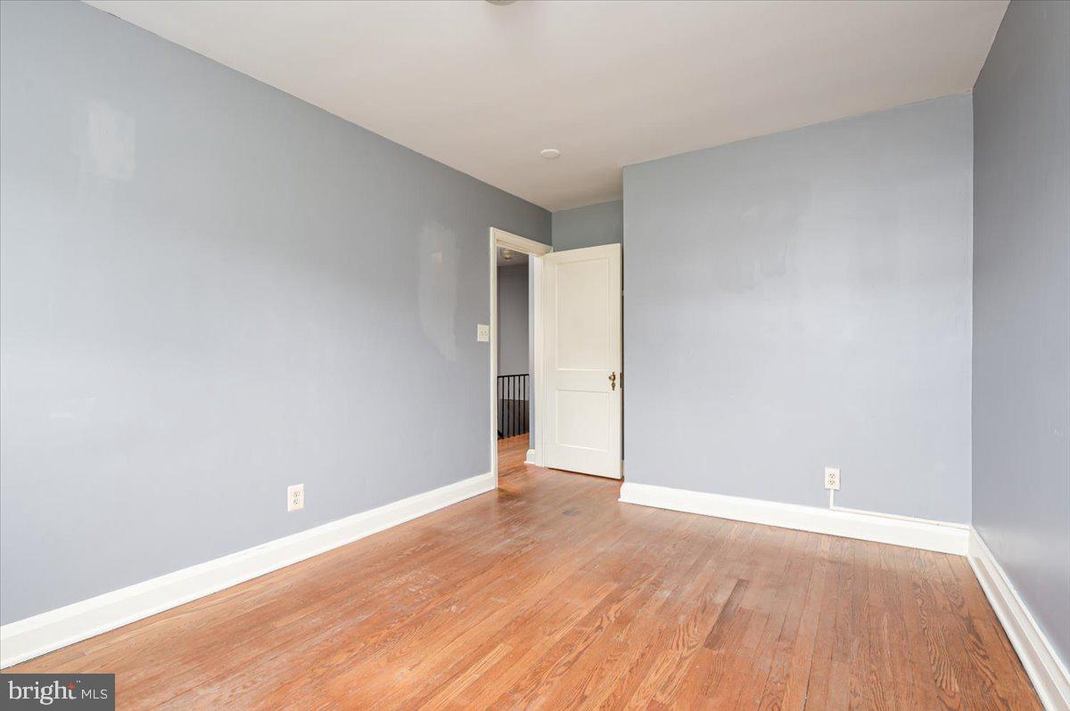222 Ridge Avenue Baltimore, MD 21286 - Photo 17 of 26 Second Bedroom
