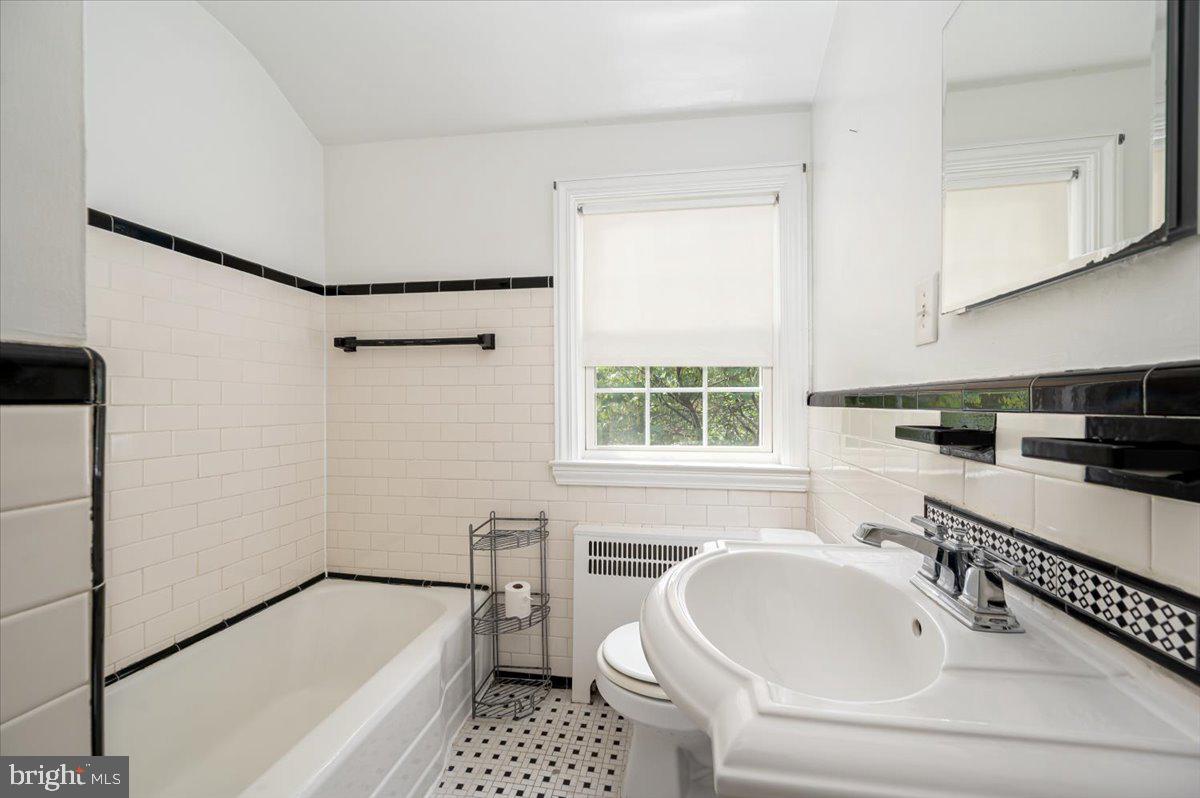 222 Ridge Avenue Baltimore, MD 21286 - Photo 19 of 26 Second Floor Bathroom