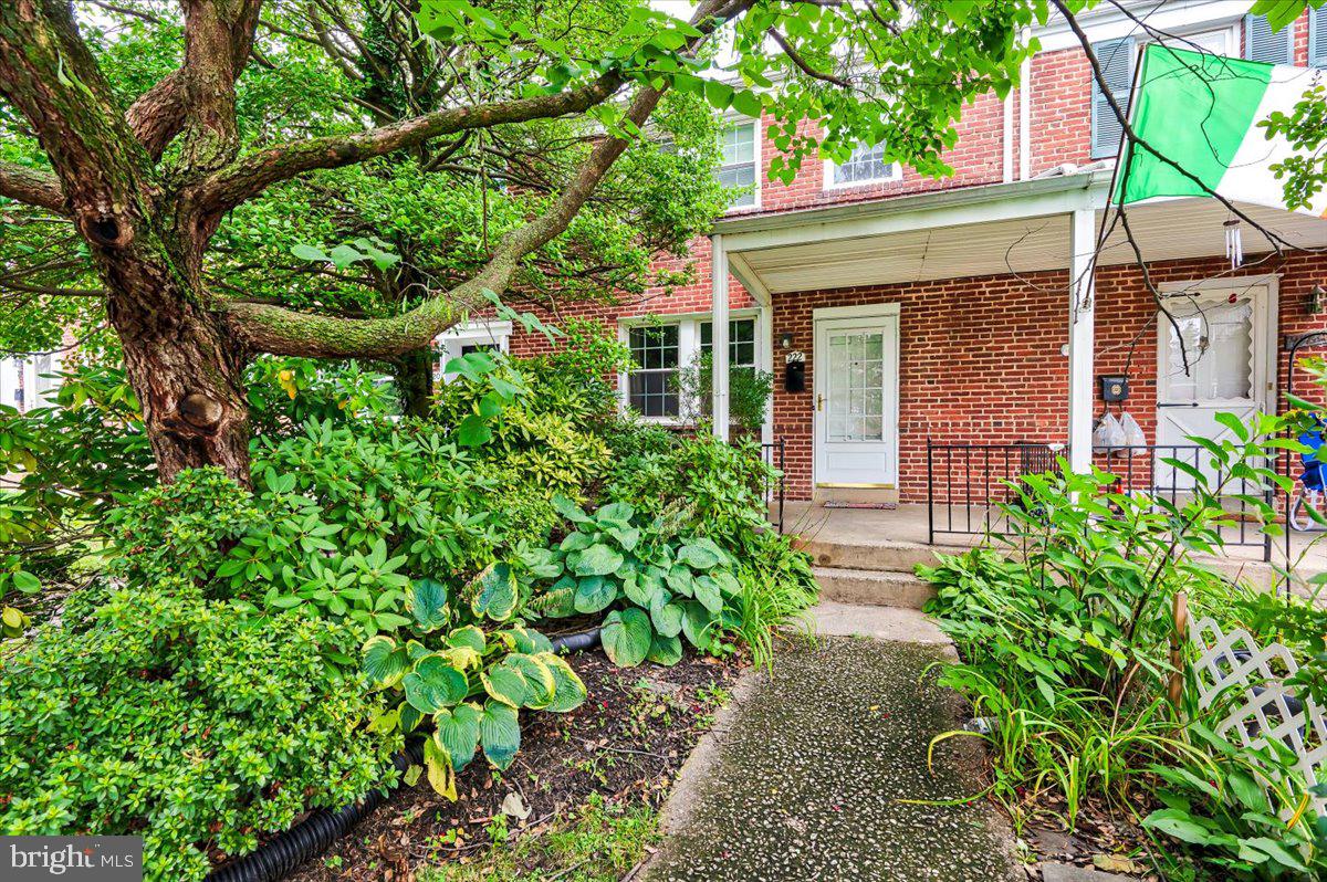 222 Ridge Avenue Baltimore, MD 21286 - Photo 2 of 26