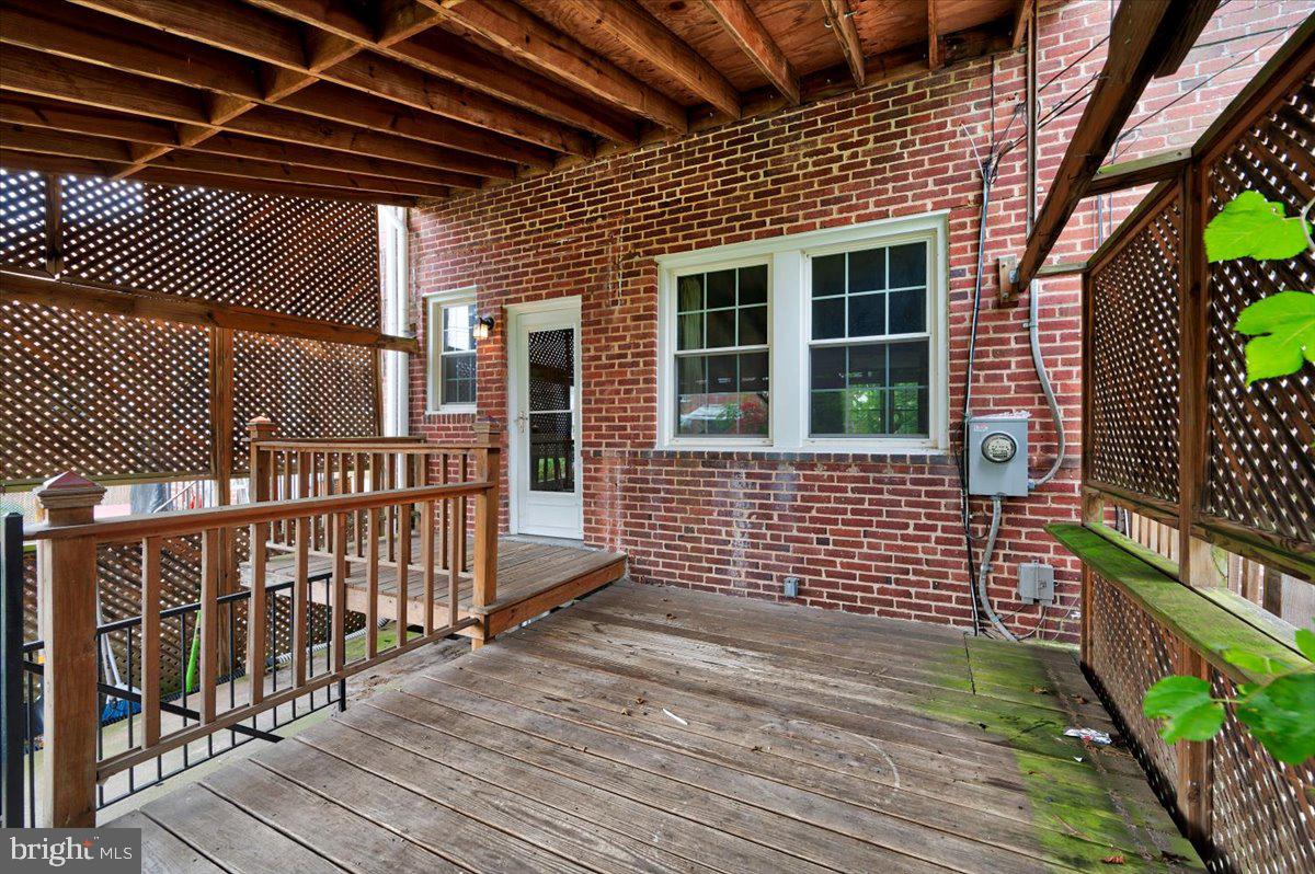 222 Ridge Avenue Baltimore, MD 21286 - Photo 23 of 26 Covered porch for entertaining