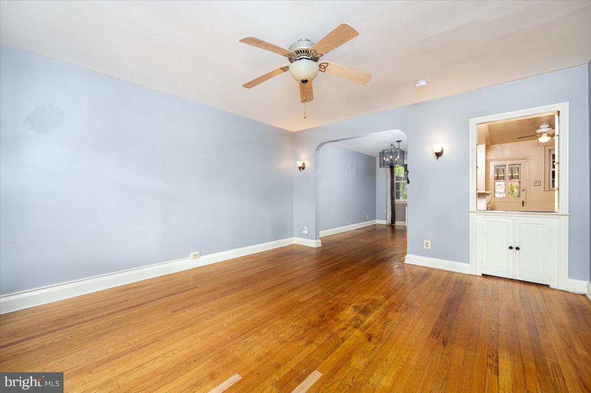 222 Ridge Avenue Baltimore, MD 21286 - Photo 5 of 26