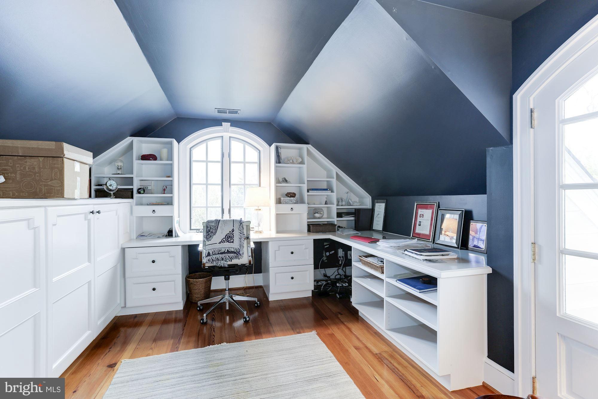 1319 Calder Road McLean, VA 22101 - Photo 29 of 55 a kitchen with a stove a refrigerator and wooden floor