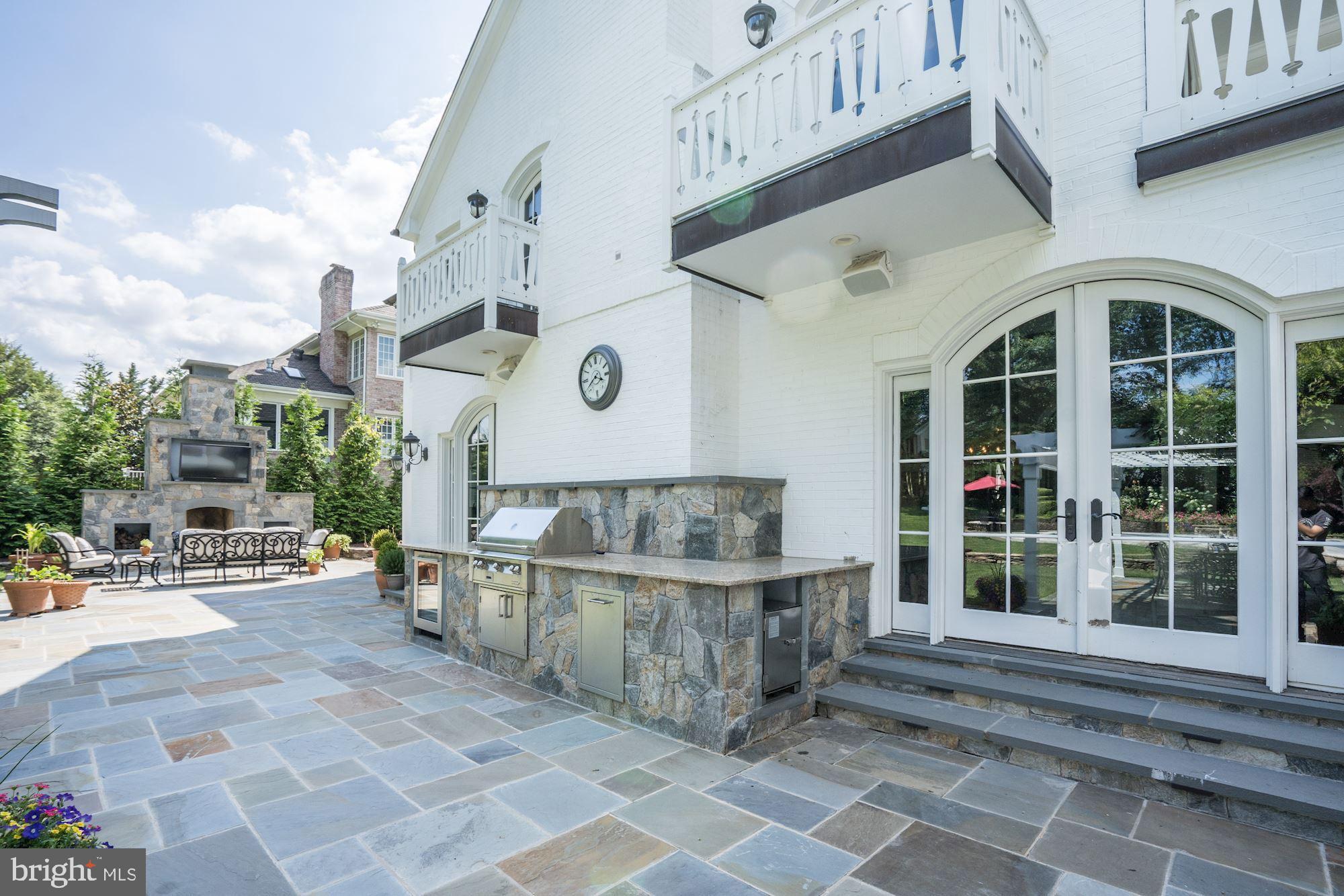 1319 Calder Road McLean, VA 22101 - Photo 49 of 55 a view of a street with sitting area