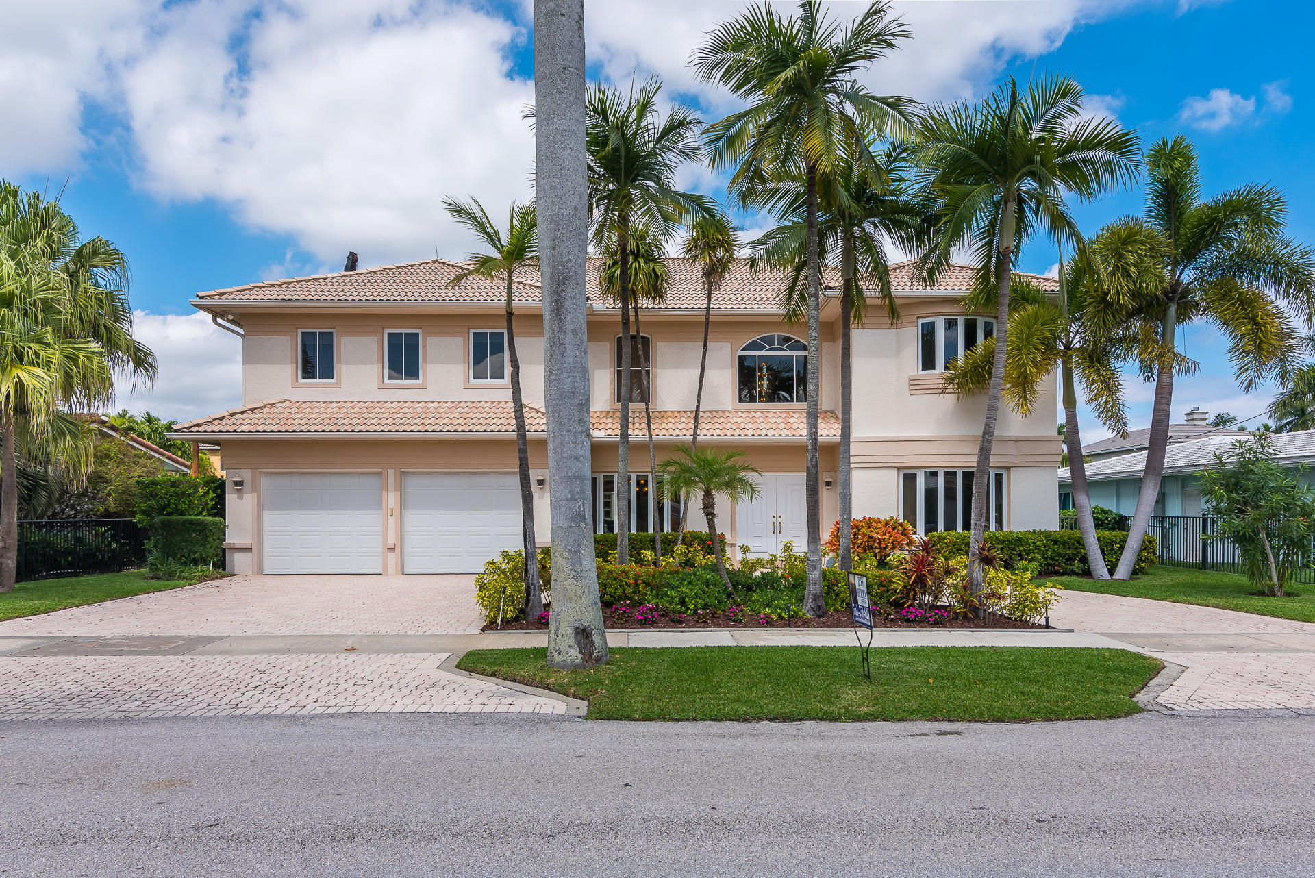 725 Northeast 70th Street Boca Raton, FL 33487 - Photo 1 of 26 photo-15
