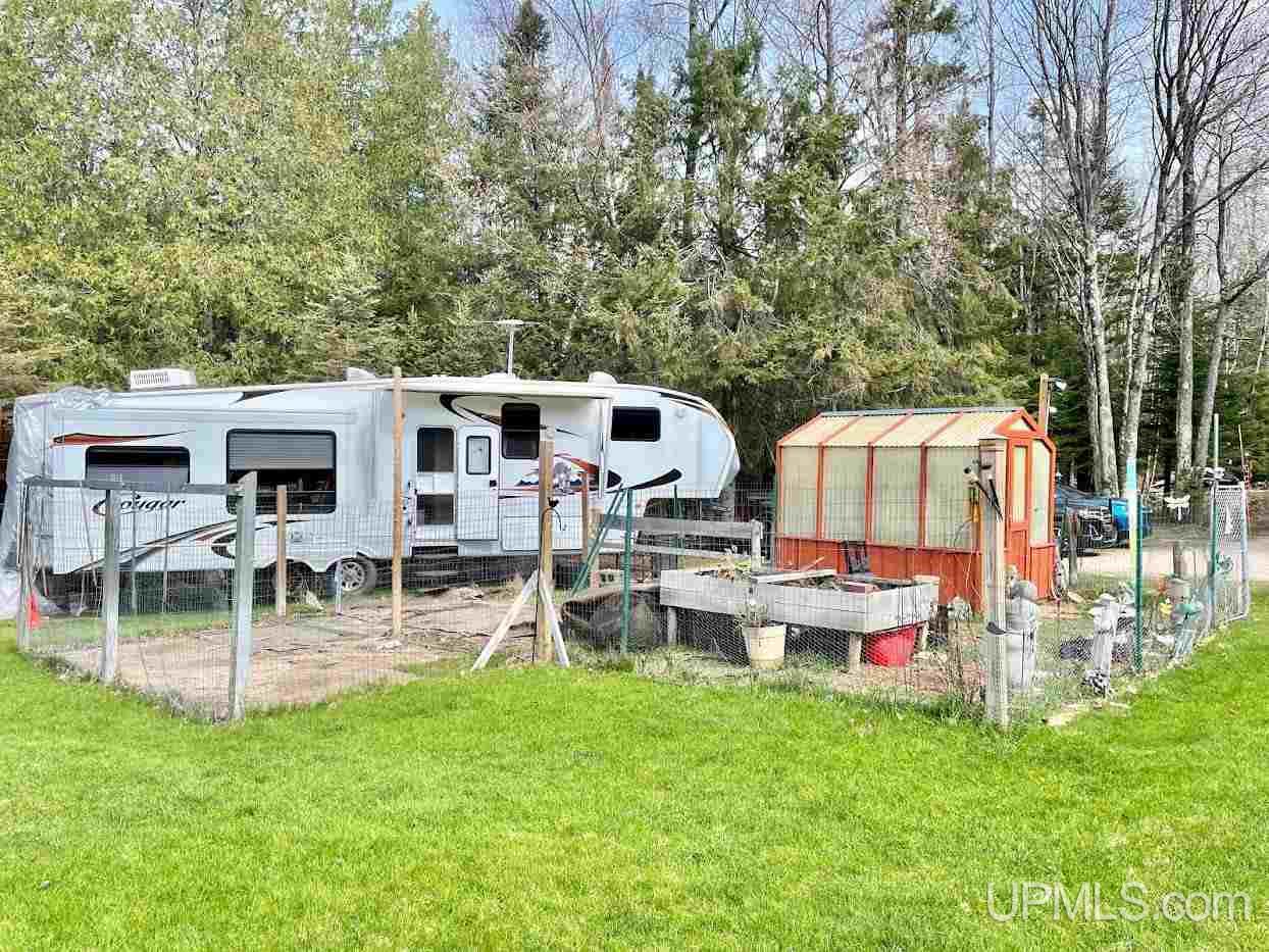 5781 K Road Escanaba, MI 49829 - Photo 51 of 59