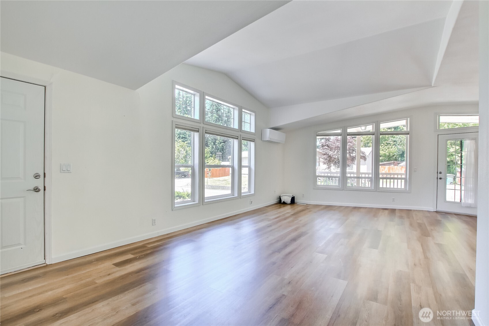 3232 206th Place Southeast Bothell, WA 98012 - Photo 4 of 34