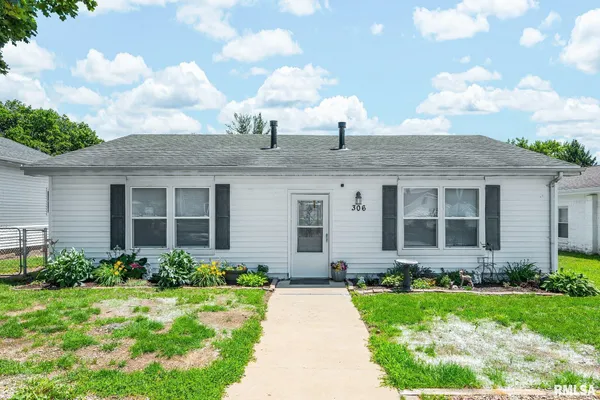 $119,900 | 306 South Main Street, Peoria, IL 61604