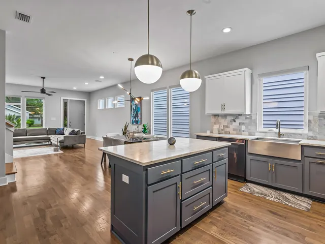 $465,000 | 1252 North Bronough Street, Tallahassee, FL 32303