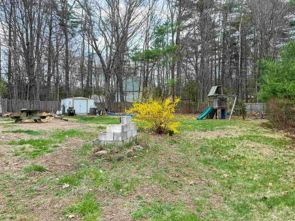 $400,000 | 139 Squantum Road, Jaffrey, NH 03452