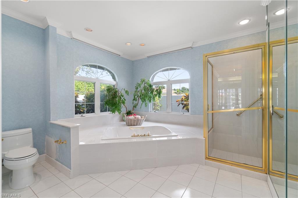 798 Brentwood Point Naples, FL 34110 - Photo 17 of 50