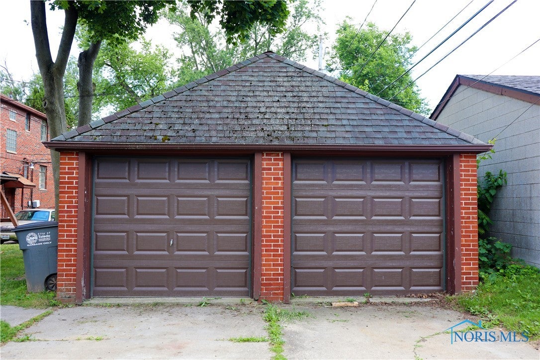 3437 Douglas Road Toledo, OH 43606 - Photo 3 of 27 Gallery Image 3