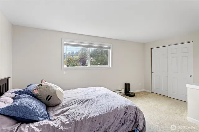 $998,800 | 1518 Northeast 195th Street, Lake Forest Park, WA 98155