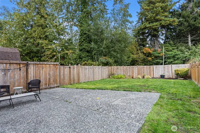 $998,800 | 1518 Northeast 195th Street, Lake Forest Park, WA 98155