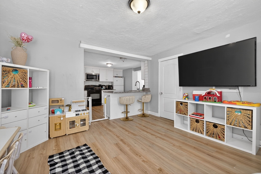 227 Riverbend Street Athol, MA 01331 - Photo 6 of 35