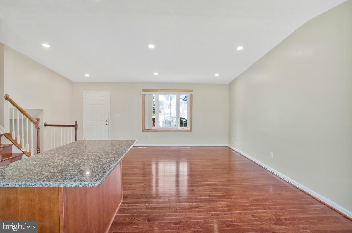 7807 Rippleview Lane Pasadena, MD 21122 - Photo 9 of 35 Gallery Image 9