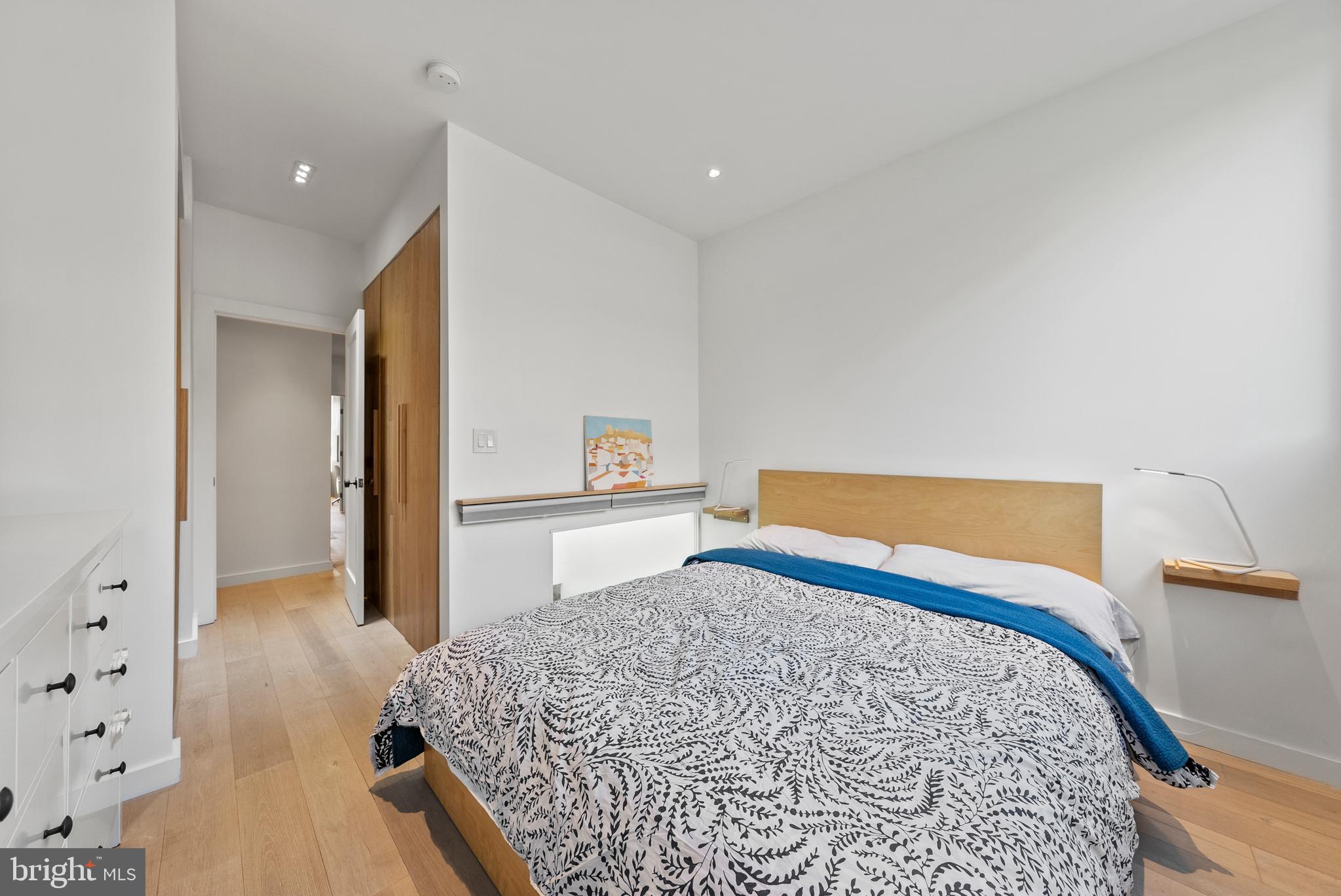 1670 Kalorama Road Northwest Washington, DC 20009 - Photo 29 of 36 Bedroom 2